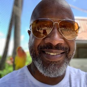 Meet your Posher, Dennis